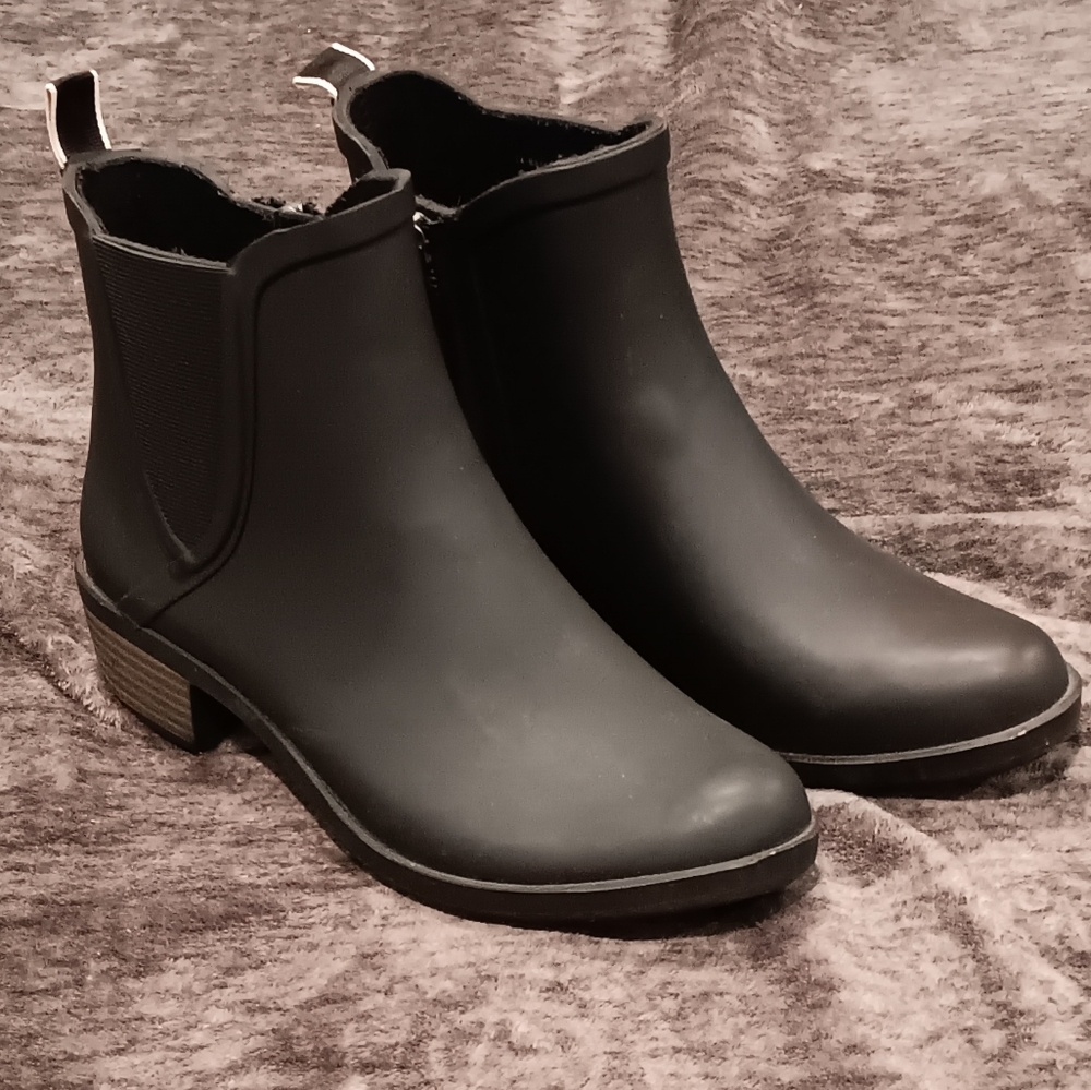 Lucky Brand Black Heel Ankle Rain Boots